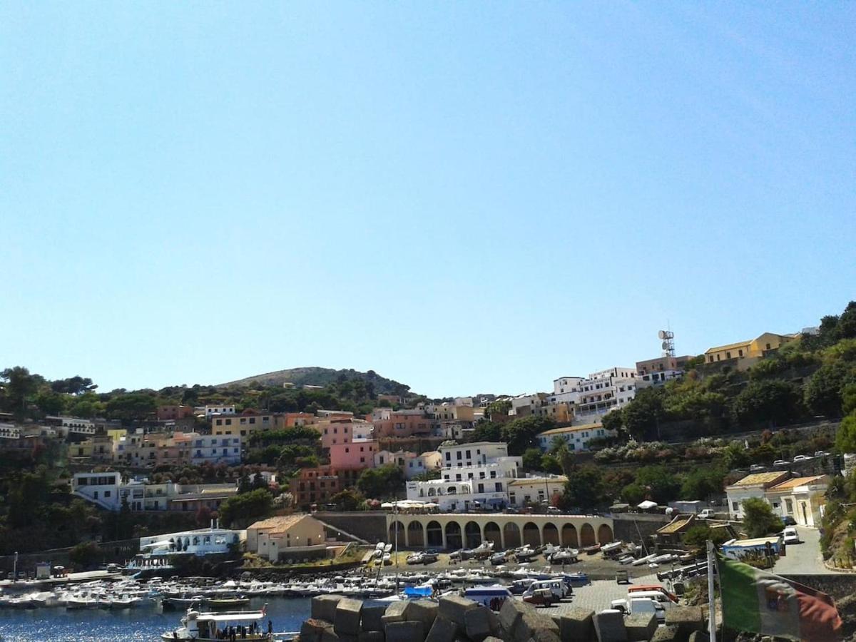Appartamento Al Centro Di Ustica Isola di Ustica Екстер'єр фото
