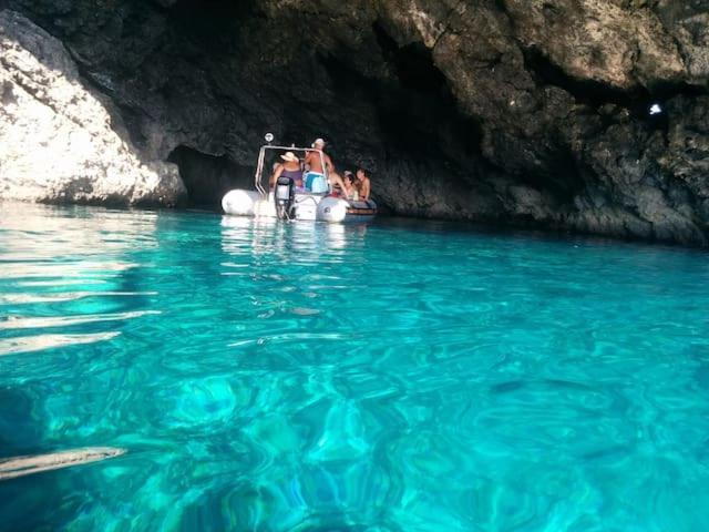 Appartamento Al Centro Di Ustica Isola di Ustica Екстер'єр фото